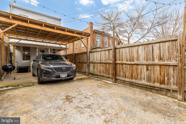 421 10TH ST NE, Washington, DC 20002