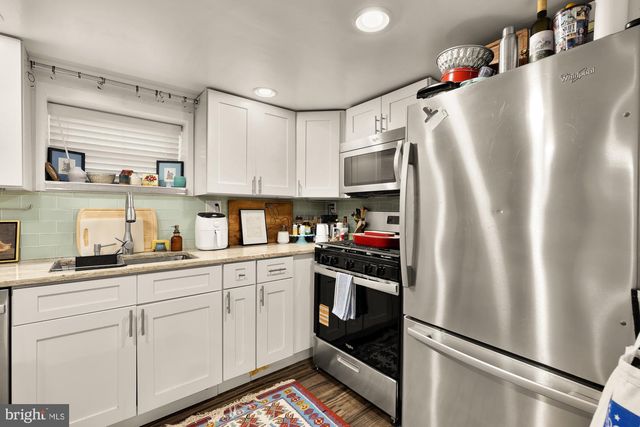421 10TH ST NE, Washington, DC 20002