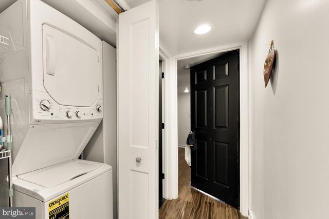 421 10TH ST NE, Washington, DC 20002