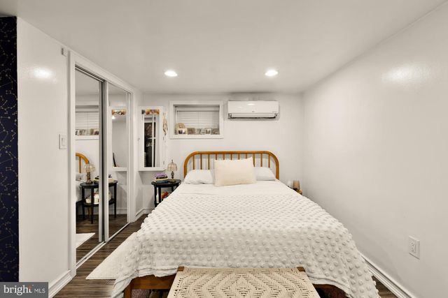 421 10TH ST NE, Washington, DC 20002