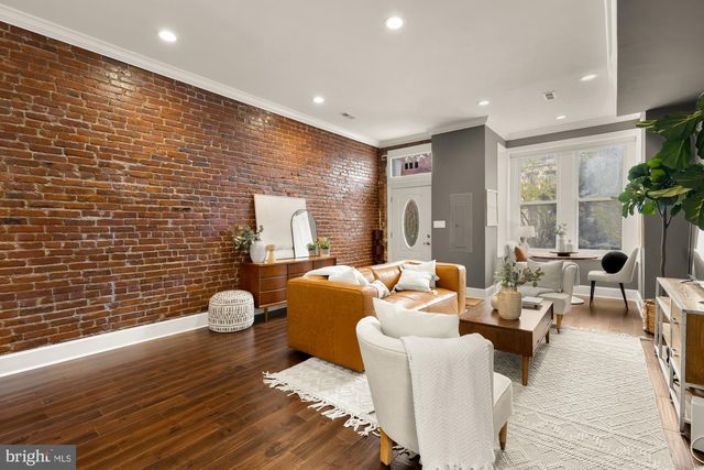 421 10TH ST NE, Washington, DC 20002
