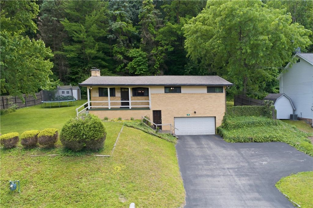 148 Dwellington Drive, Middlesex Twp, PA 16059