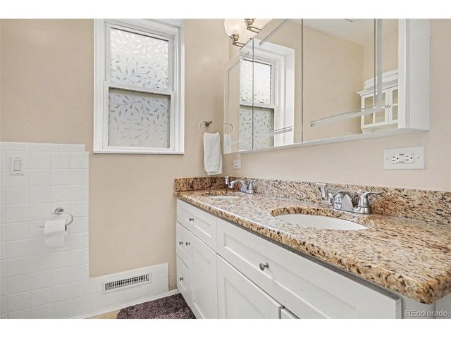 2180 N Gilpin St, Denver, CO 80205