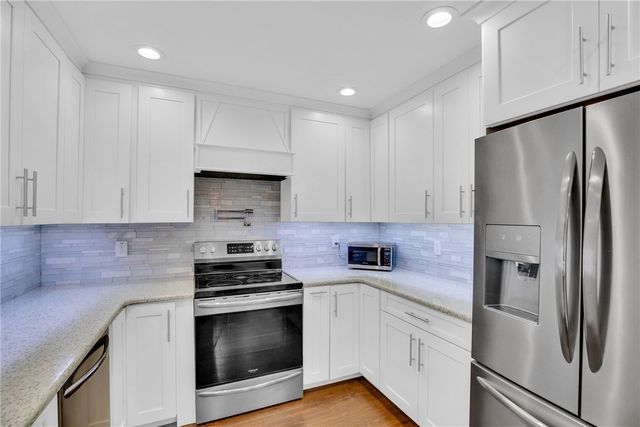 27 Sunset Drive, Sebastian, FL 32958