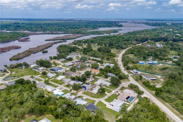27 Sunset Drive, Sebastian, FL 32958