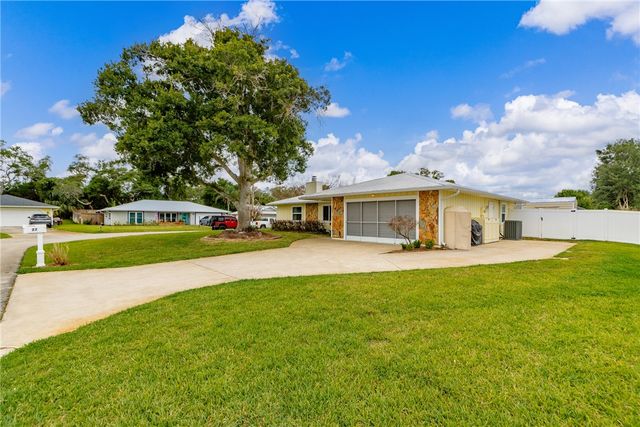 27 Sunset Drive, Sebastian, FL 32958
