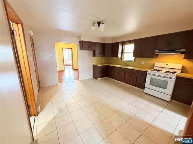 54 Spring Street, Lodi, NJ 07644