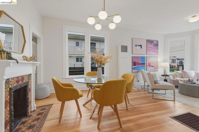 1324 Burnett St, Berkeley, CA 94702