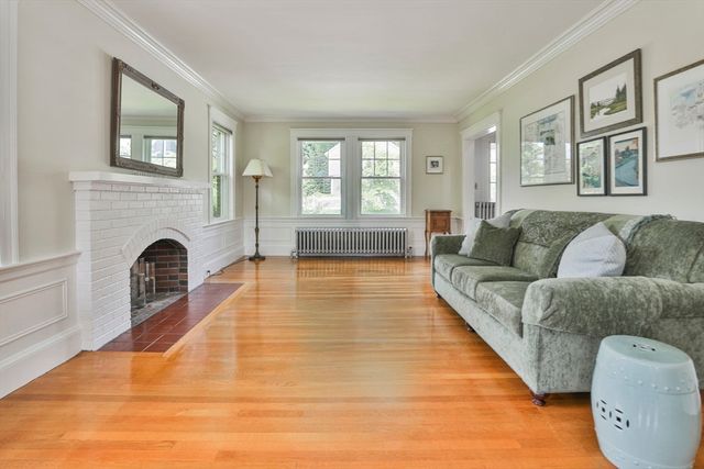 3 Windsor Rd, Milton, MA 02186