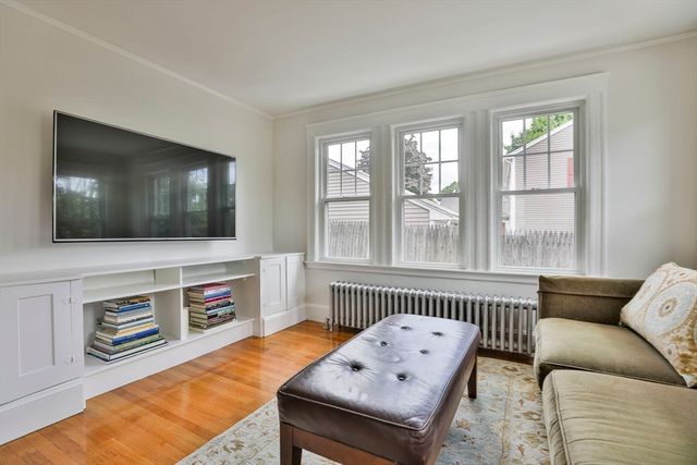 3 Windsor Rd, Milton, MA 02186