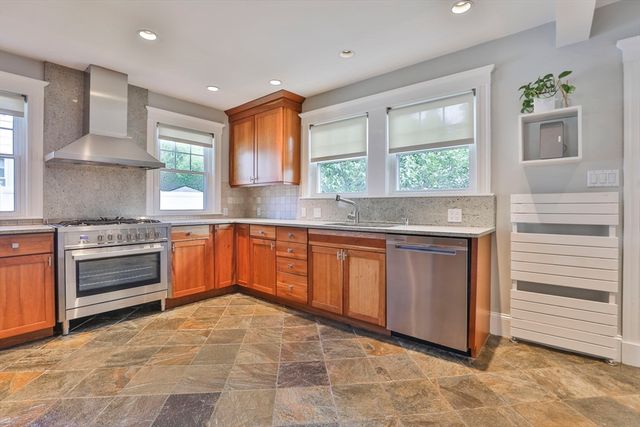 3 Windsor Rd, Milton, MA 02186