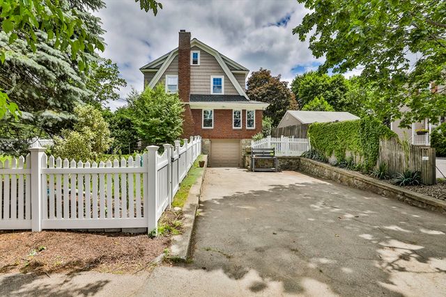 3 Windsor Rd, Milton, MA 02186
