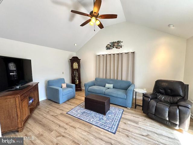1012 SARASOTA DR, Forked River, NJ 08731