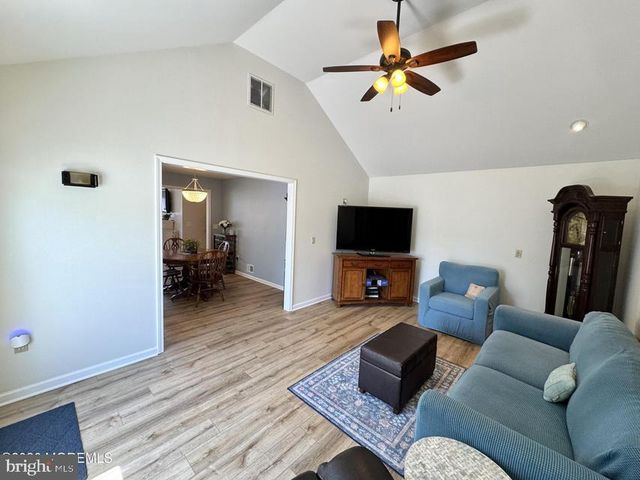 1012 SARASOTA DR, Forked River, NJ 08731