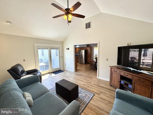 1012 SARASOTA DR, Forked River, NJ 08731