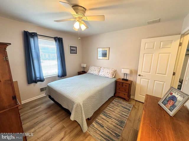 1012 SARASOTA DR, Forked River, NJ 08731