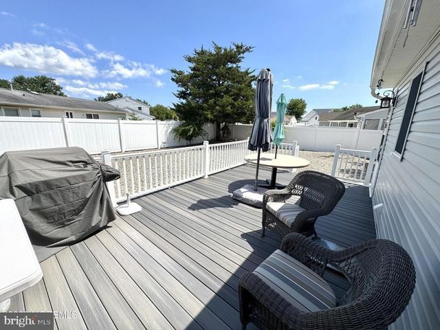 1012 SARASOTA DR, Forked River, NJ 08731