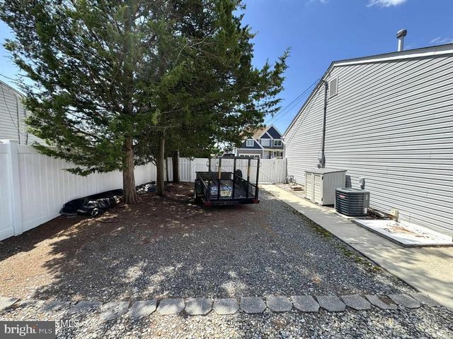 1012 SARASOTA DR, Forked River, NJ 08731