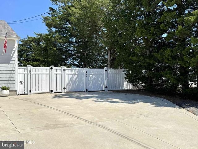 1012 SARASOTA DR, Forked River, NJ 08731