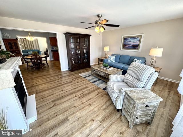1012 SARASOTA DR, Forked River, NJ 08731