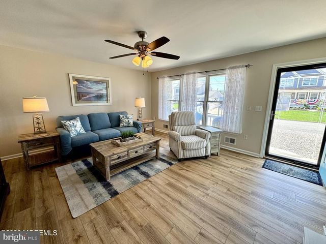 1012 SARASOTA DR, Forked River, NJ 08731
