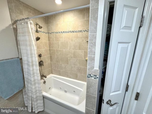 1012 SARASOTA DR, Forked River, NJ 08731