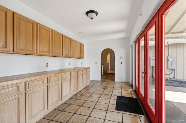 9271 Colony Dr, Redwood Valley, CA 95470