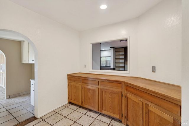 9271 Colony Dr, Redwood Valley, CA 95470