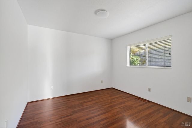 9271 Colony Dr, Redwood Valley, CA 95470