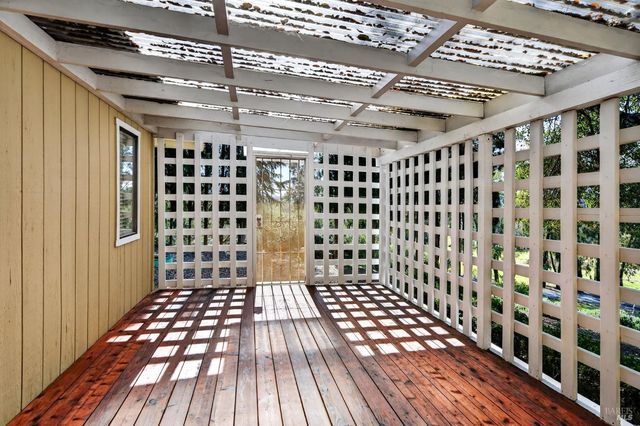 9271 Colony Dr, Redwood Valley, CA 95470