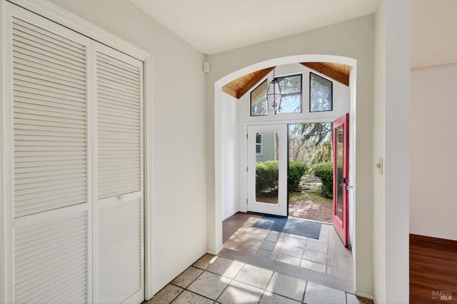 9271 Colony Dr, Redwood Valley, CA 95470