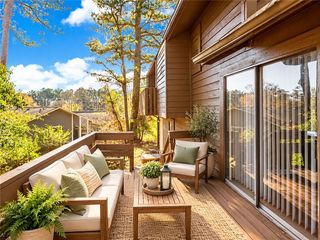 8642 Plumtree Drive, Riverdale, GA 30274