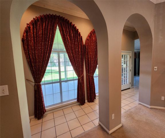 104 April Wind Drive S, Conroe, TX 77356