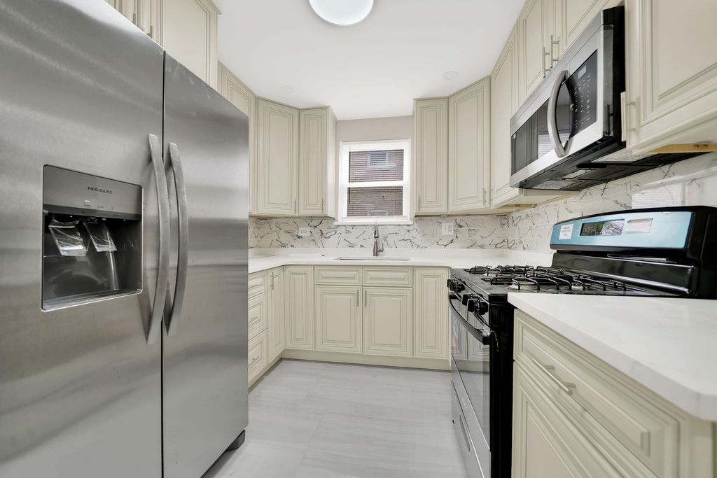3237 W 64th Place, Chicago, IL 60629 — photo 4
