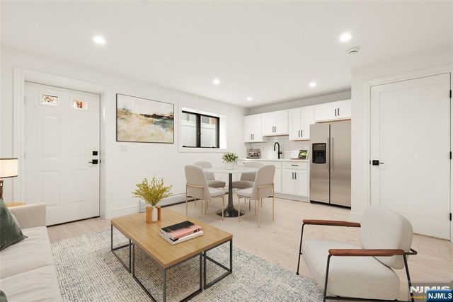 230 8th Street B, Palisades Park, NJ 07650