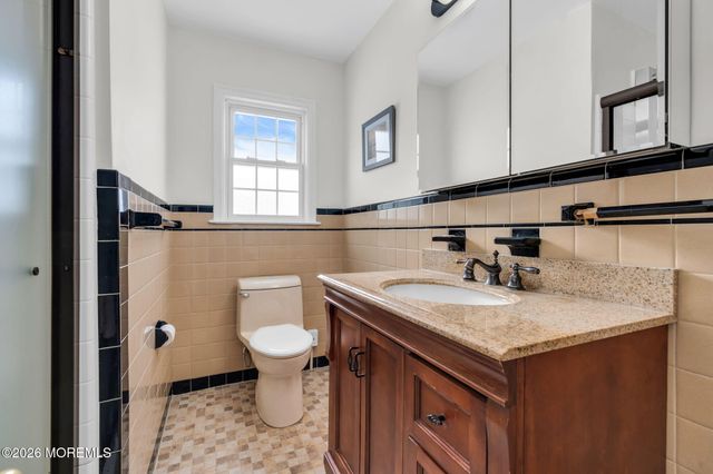 56 Woodland Drive, Fair Haven, NJ 07704