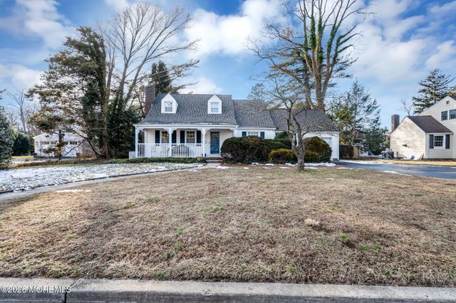 56 Woodland Drive, Fair Haven, NJ 07704
