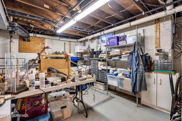 56 Woodland Drive, Fair Haven, NJ 07704