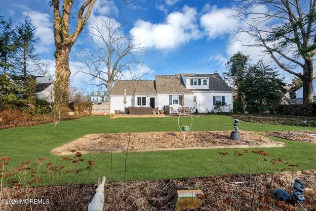 56 Woodland Drive, Fair Haven, NJ 07704