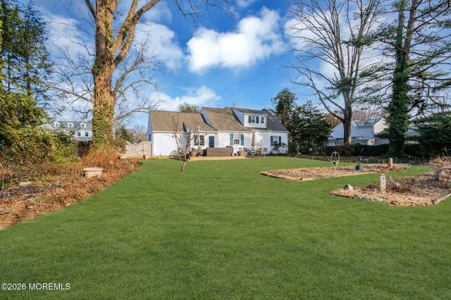 56 Woodland Drive, Fair Haven, NJ 07704