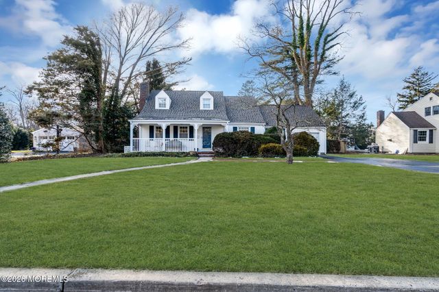 56 Woodland Drive, Fair Haven, NJ 07704