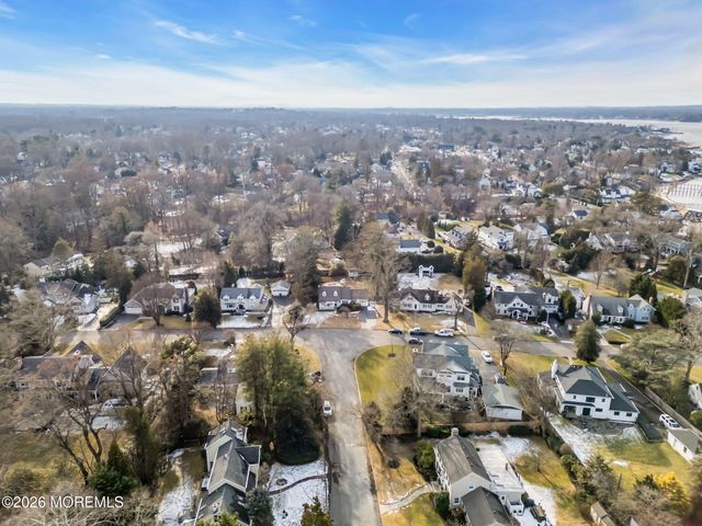 56 Woodland Drive, Fair Haven, NJ 07704