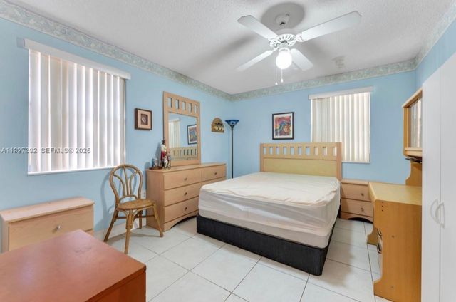 578 SW 2nd St, Florida City, FL 33034