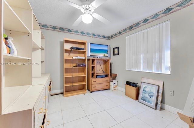 578 SW 2nd St, Florida City, FL 33034