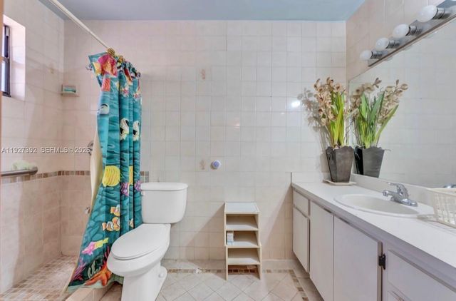 578 SW 2nd St, Florida City, FL 33034