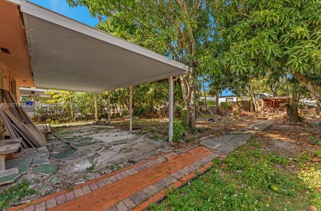 578 SW 2nd St, Florida City, FL 33034