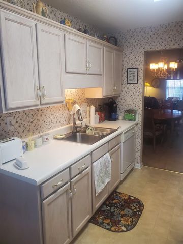 909 E Emerald Springs Drive, Boiling Springs, SC 29316