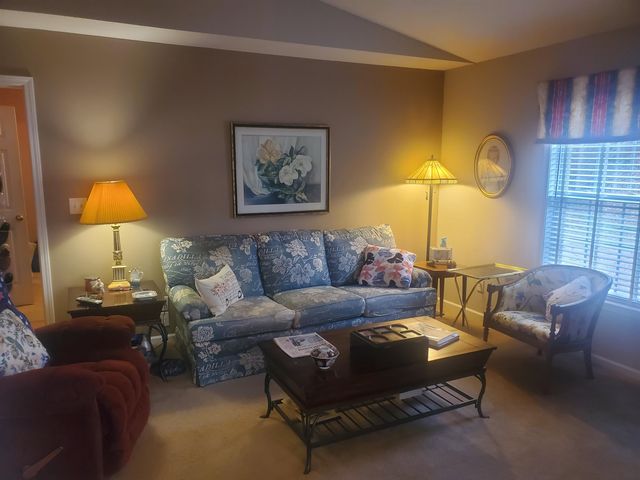 909 E Emerald Springs Drive, Boiling Springs, SC 29316