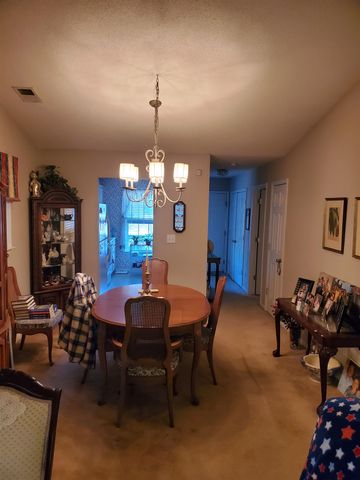 909 E Emerald Springs Drive, Boiling Springs, SC 29316