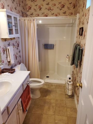 909 E Emerald Springs Drive, Boiling Springs, SC 29316